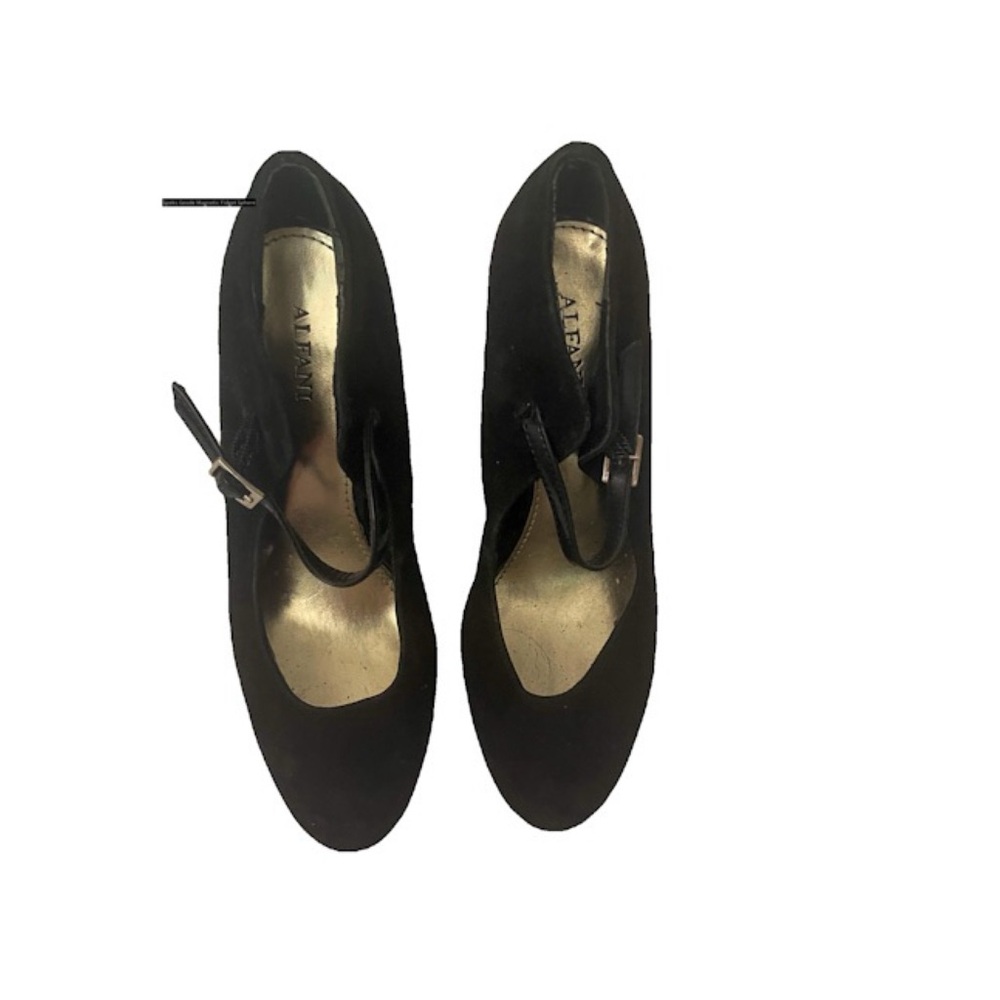 AEROSOLES Women's Black Heels